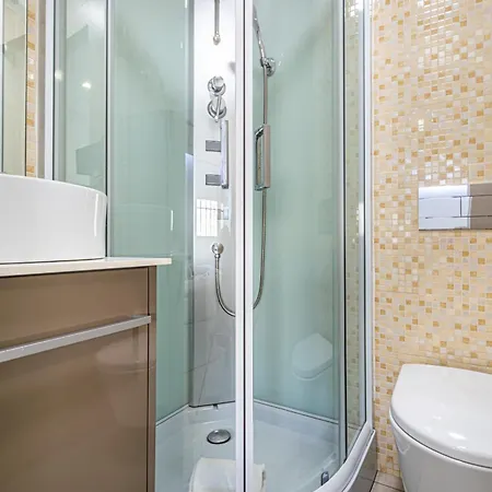 Beguest Aveiros View *